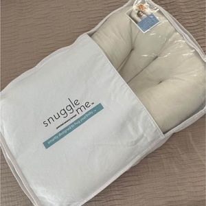 Snuggle me organic lounger